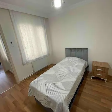 Cift Klimali, 110m2, 3+1, Metro 5dk, 1000mbps Inte Apartment