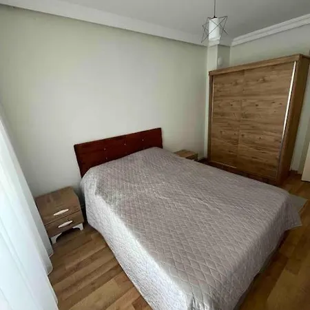 Apartment Cift Klimali, 110m2, 3+1, Metro 5dk, 1000mbps Inte Izmir