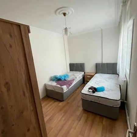 Cift Klimali, 110m2, 3+1, Metro 5dk, 1000mbps Inte Apartmán